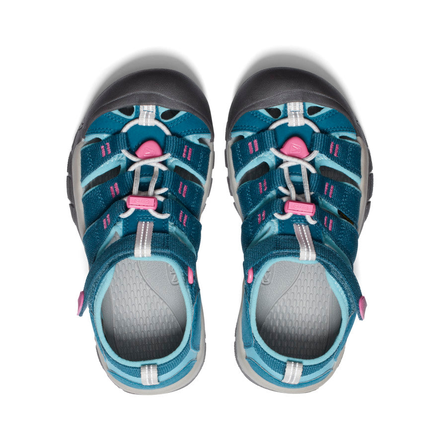 Big Kids' Newport H2 - Pair Angle Image