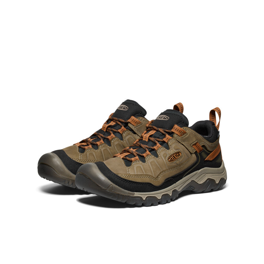 Men's Targhee IV Wide Waterproof Hiking Shoe - Pair Angle Image