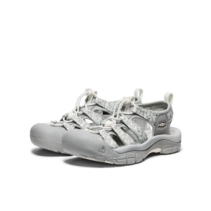 Women's Newport Retro - Pair Angle Image