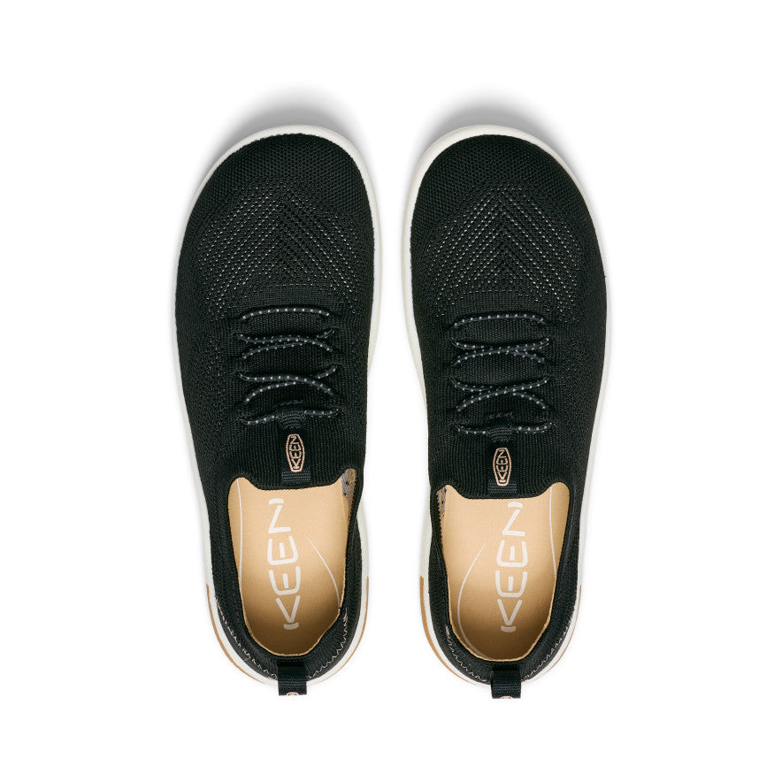 Women's KNX Knit Sneaker - Pair Angle Image