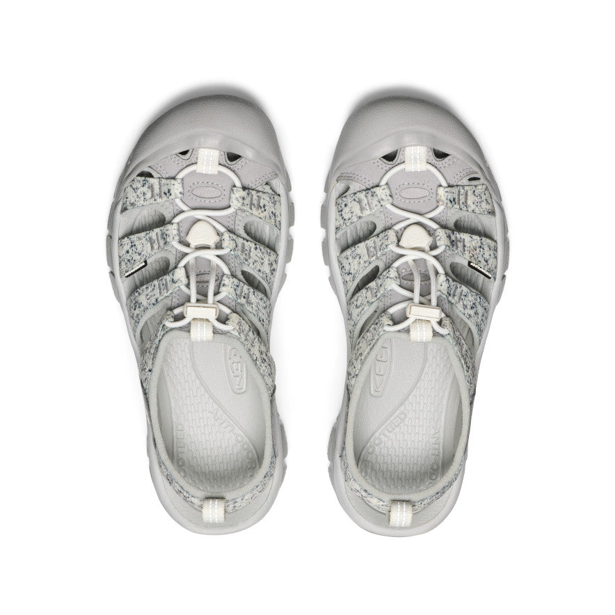 Women's Newport Retro - Pair Angle Image