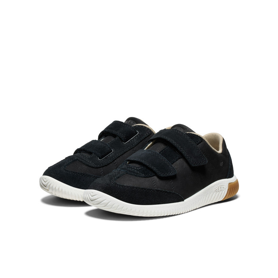 Big Kids’ KNX T-Toe Sneaker - Pair Angle Image