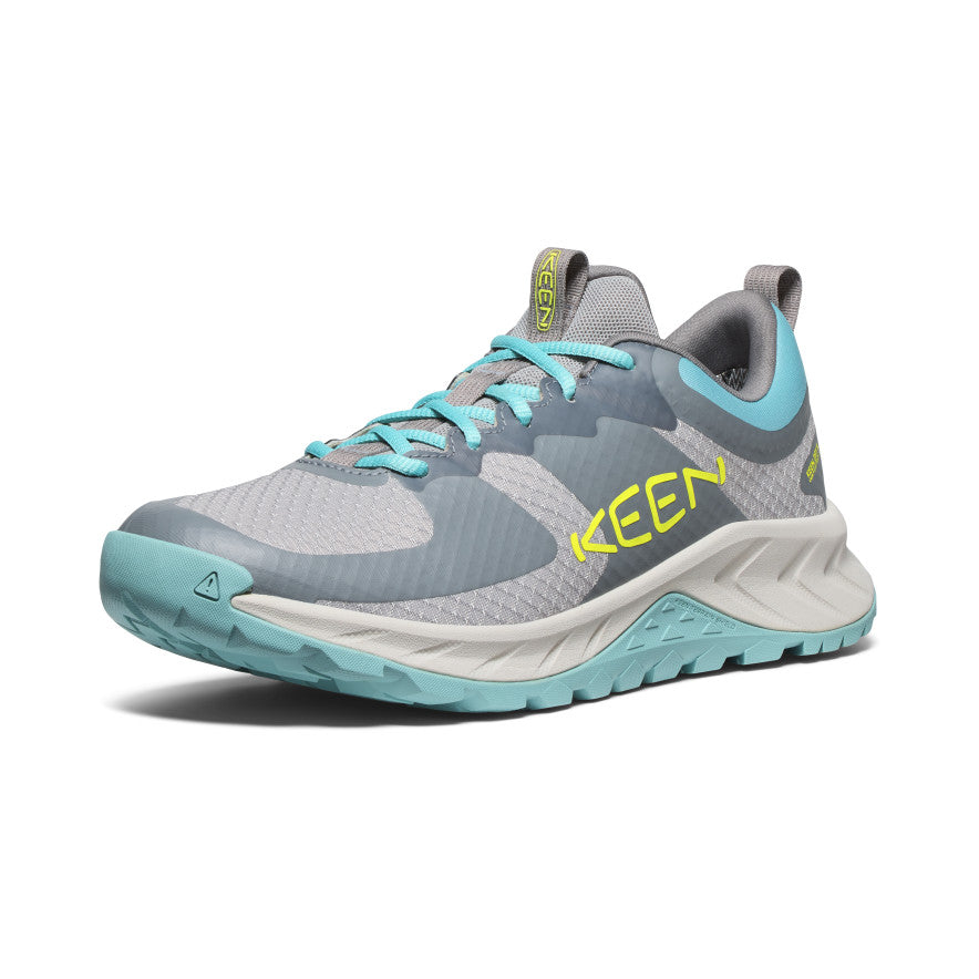 Women's Versacore Waterproof Shoe - Angle Image