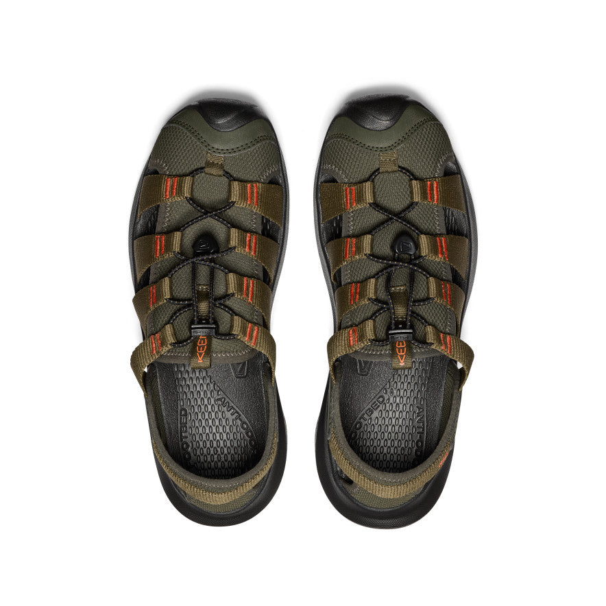 Men's Seanik H2 Sandal - Pair Angle Image