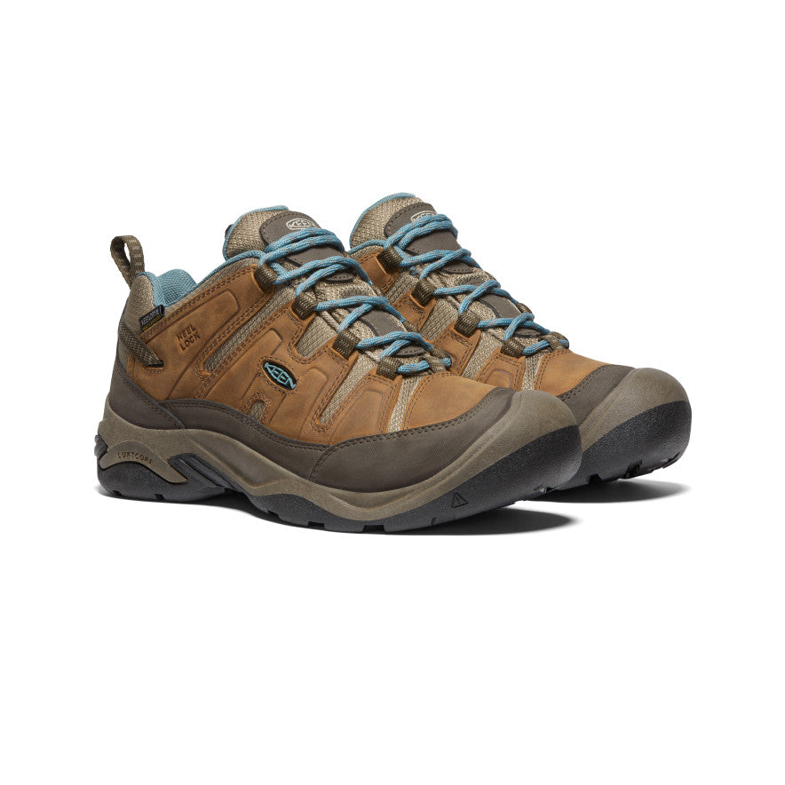 Women's Circadia Waterproof Shoe - Pair Angle Image