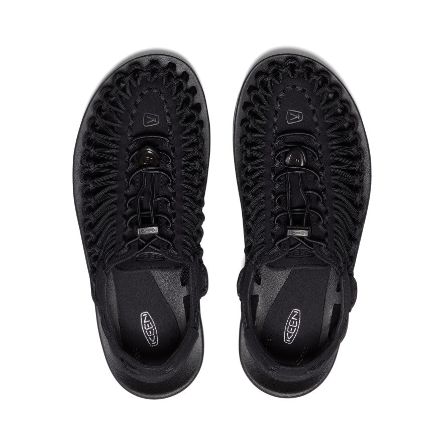 Women's UNEEK Sneaker - Pair Angle Image