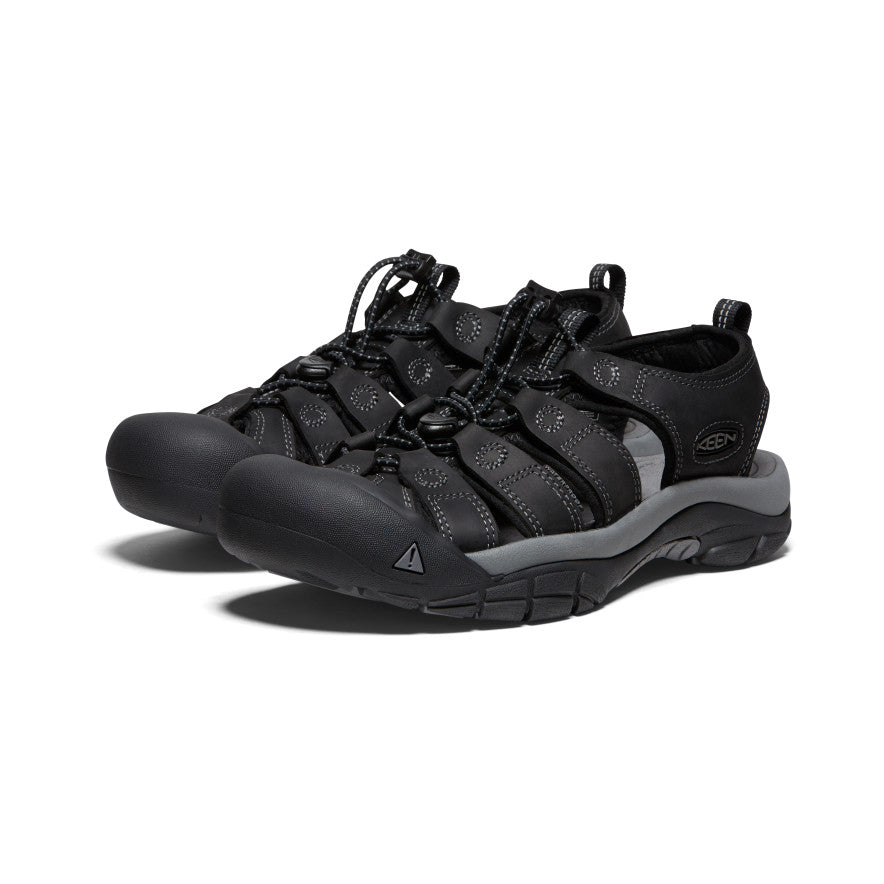 Men's Newport Leather - Pair Angle Image