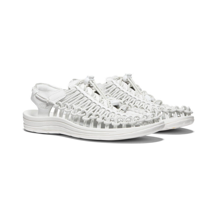 Women's UNEEK Premium Leather - Pair Angle Image