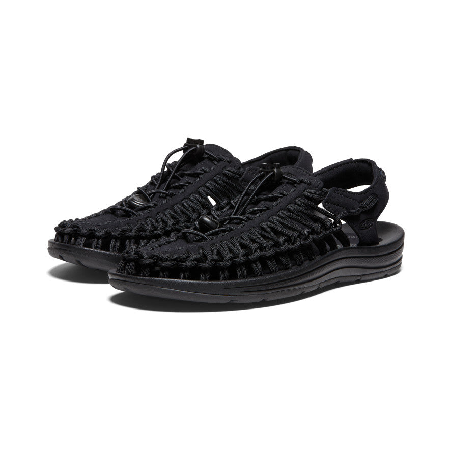 Women's UNEEK Sneaker - Pair Angle Image